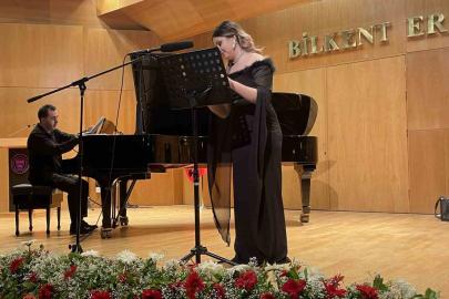 Atatürk Üniversitesi öğrencilerinden muhteşem şan konseri