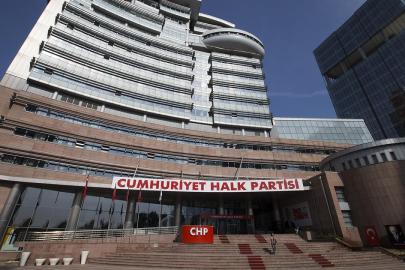 CHP'de 4 il başkanı merkez ilçelerle beraber görevden alındı