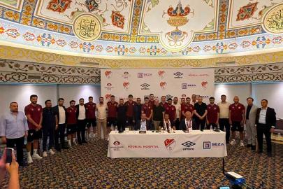 Elazığspor’da imza töreni düzenlendi