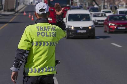 İstanbul'da bu gece bazı yollar trafiğe kapatılacak: İşte kapalı yollar ve alternatif güzergahlar
