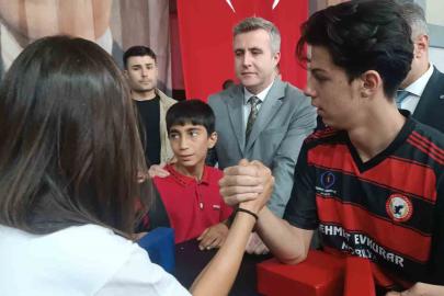 Özalp’ta Gençlik ve Spor Festivali Düzenlendi.